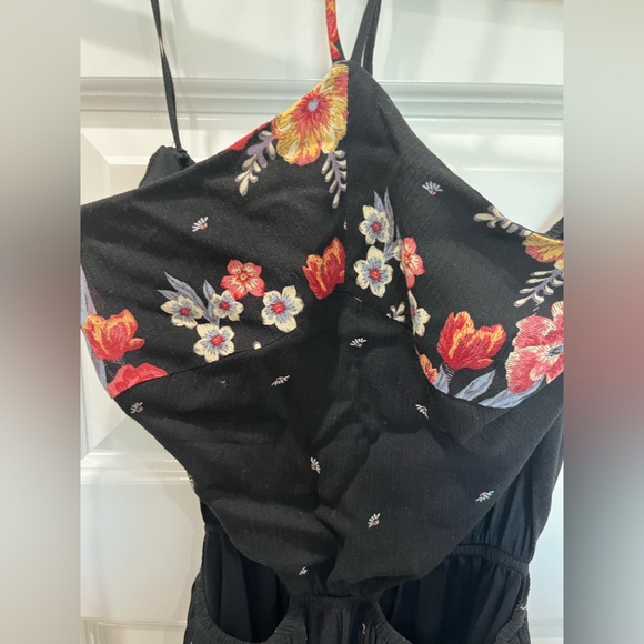 Sienna sky Black Jumpsuit. - Picture 6 of 9